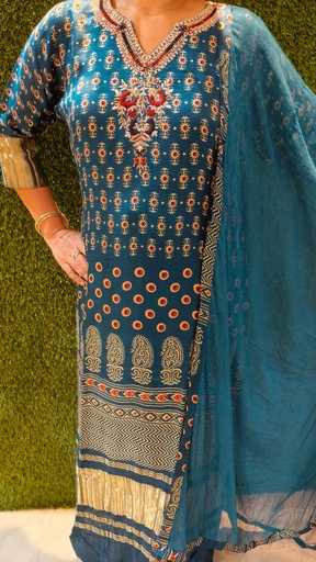 [M995522] Teal Pure Gajji Silk Suit with Hand Embroidery & Pure Shiffon Dupatta